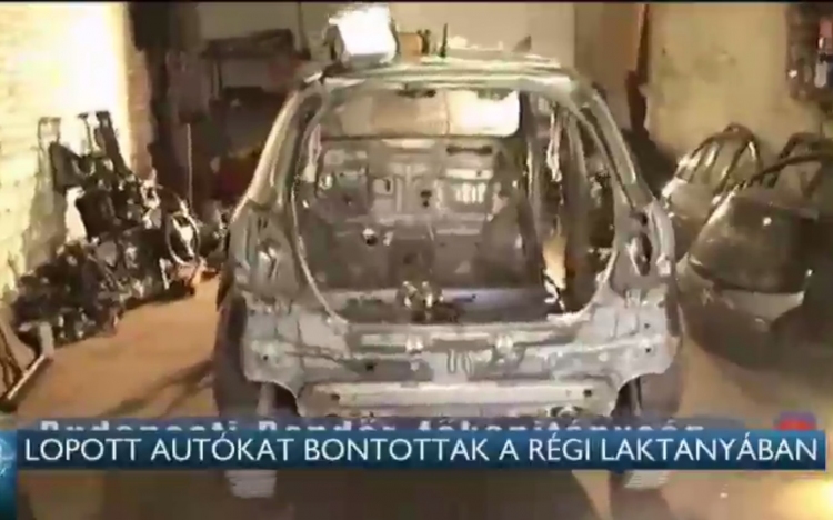 Lopott autókat bontottak Szentendrén - VIDEÓ