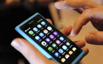 Okostelefonról is intézhetők az okmányügyek egy új alkalmazással