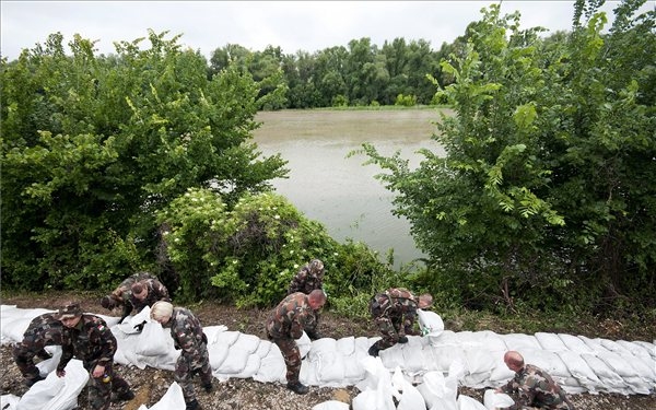 Jelentős áradás várható az Észak-Dunántúl folyóin