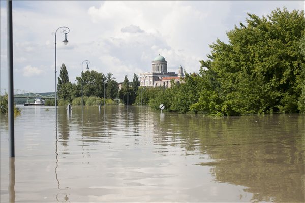 Árvíz Esztergom