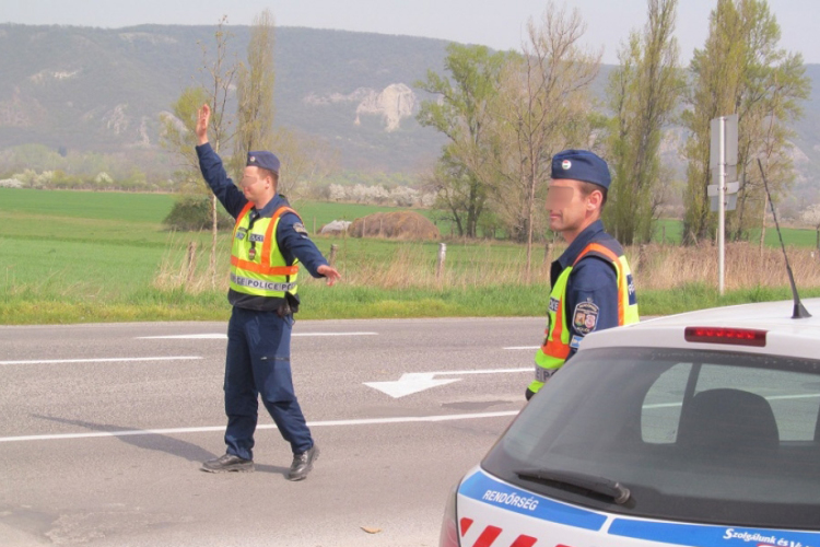 Két kerékkel is óvatosan – motoros, kerékpáros rendőrségi akció