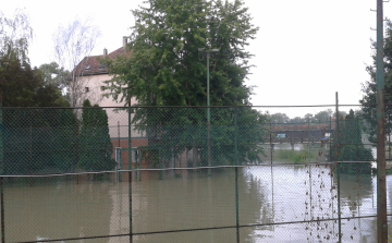 Leányfalun és Szentendrén is hamarosan a főúton a Duna