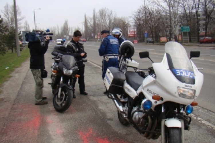 Akcióban kétkeréken a motoros balesetek megelőzéséért