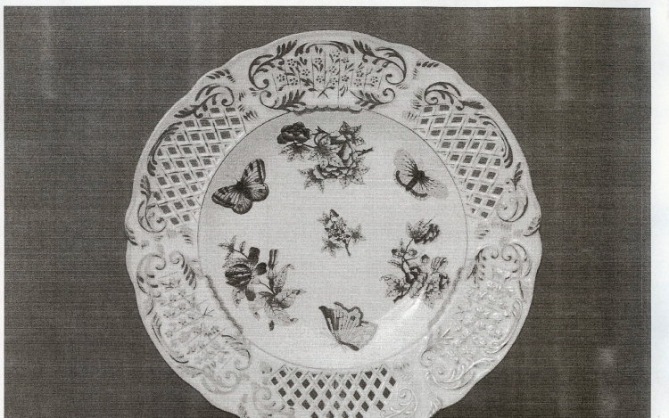 Egymillió forintnyi Herendi porcelánt loptak Szentendrén - FOTÓK