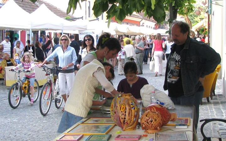 Dumtsa Korzó a Pünkösd jegyében