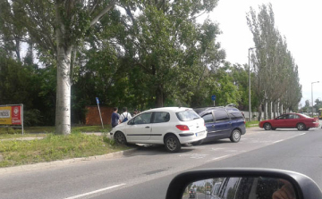 Baleset a laktanyánál Szentendrén - FOTÓ