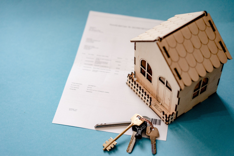 Hidvéghi Balázs: új otthontámogatási program indul a közszolgálatban dolgozóknak