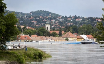 Már harmadfokú árvízvédelmi készültség Szentendrén