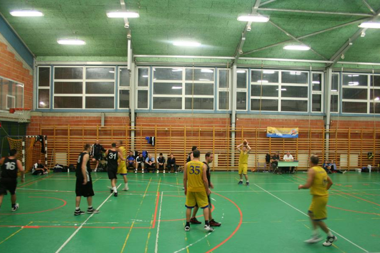 Fordulatos meccset játszottak a szentendrei kosarasok