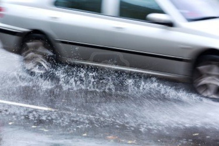 Veszélyes pocsolyák – szélcsendes és tiszta az idő