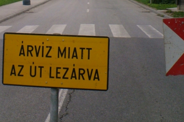 Árvíz - Nem ajánlatos útnak indulni a Dunakanyarba
