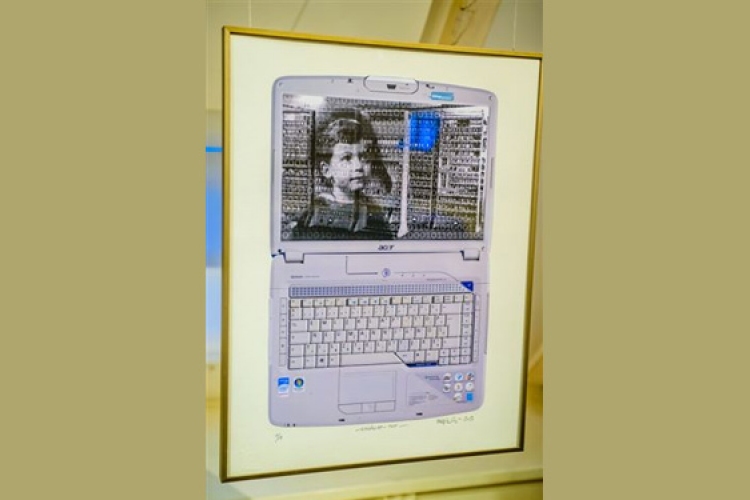 Rossz laptop még lehet jó műalkotás szentendrei művészektől