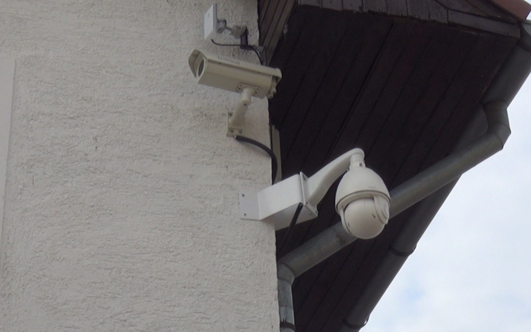 Térfigyelő kamerarendszer Tahitótfaluban