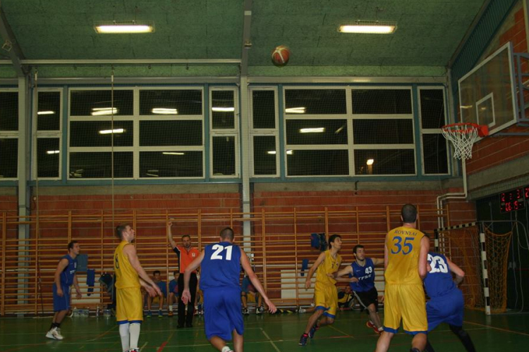 Elképesztő győzelem: óriási hátrányból fordítottak kosarasaink