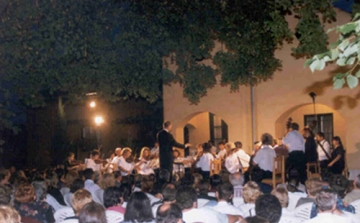 Kamarazenekari évforduló és búcsú Szentendrén