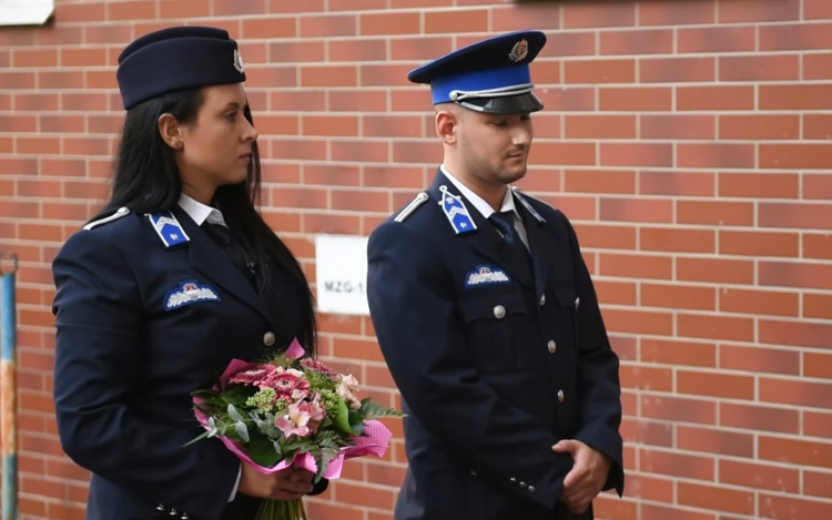 Újra szolgálatban a hős rendőrnő és életveszélyesen megsérült társa - VIDEÓ