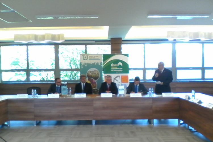 Innovációs központ létesül Szentendrén- aláír az ÉMI és a Szent István Egyetem