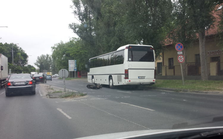 Motorbaleset Szentendrén - forgalomlezárás és dugók