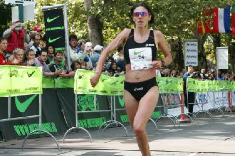 Staicu Simona nyerte az első Zúzmara Félmaratont