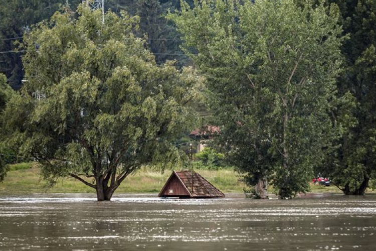 Emberfeletti munkával védték az ivóvizet a Duna mentén