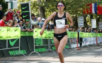 Staicu Simona nyerte az első Zúzmara Félmaratont